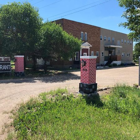 Heritage Place Hotel Gravelbourg Екстер'єр фото