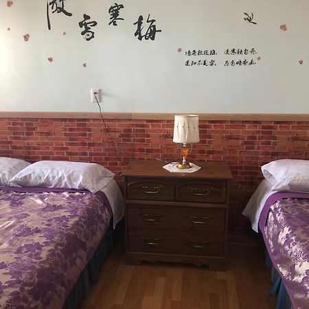 Heritage Place Hotel Gravelbourg Екстер'єр фото