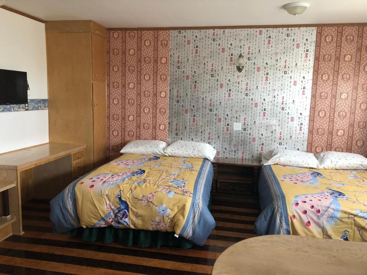 Heritage Place Hotel Gravelbourg Екстер'єр фото